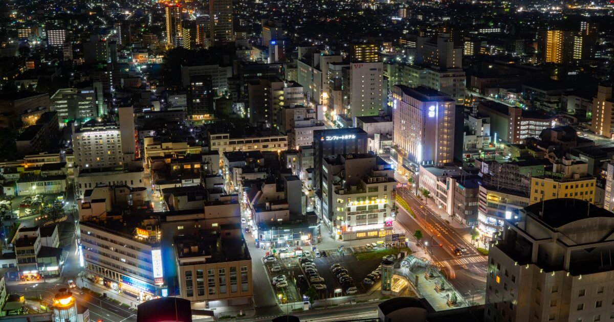 山形駅前の夜景と繁華街の俯瞰